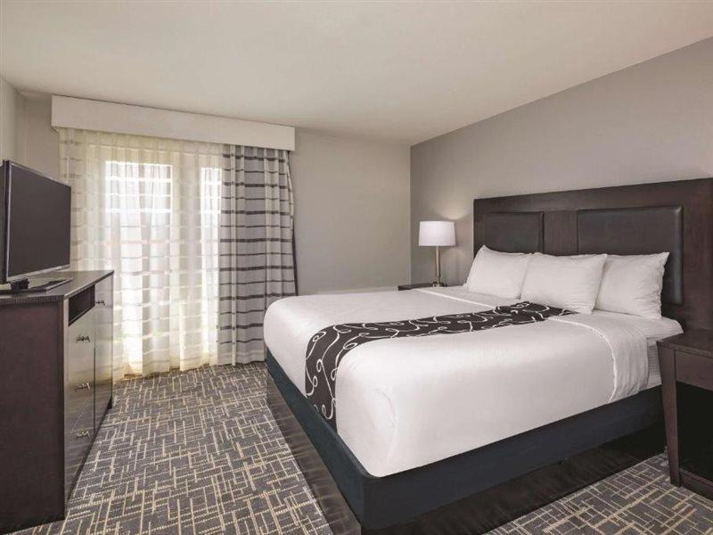 Hotel La Quinta By Wyndham Atlanta Airport South College Park Exterior foto