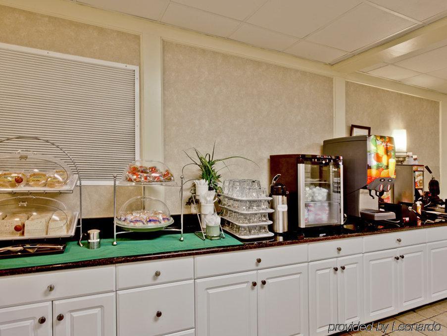 Hotel La Quinta By Wyndham Atlanta Airport South College Park Exterior foto