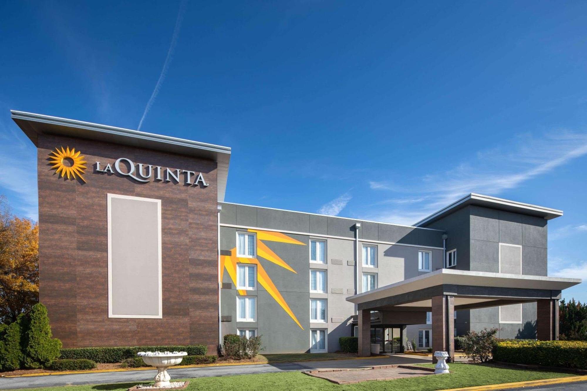Hotel La Quinta By Wyndham Atlanta Airport South College Park Exterior foto