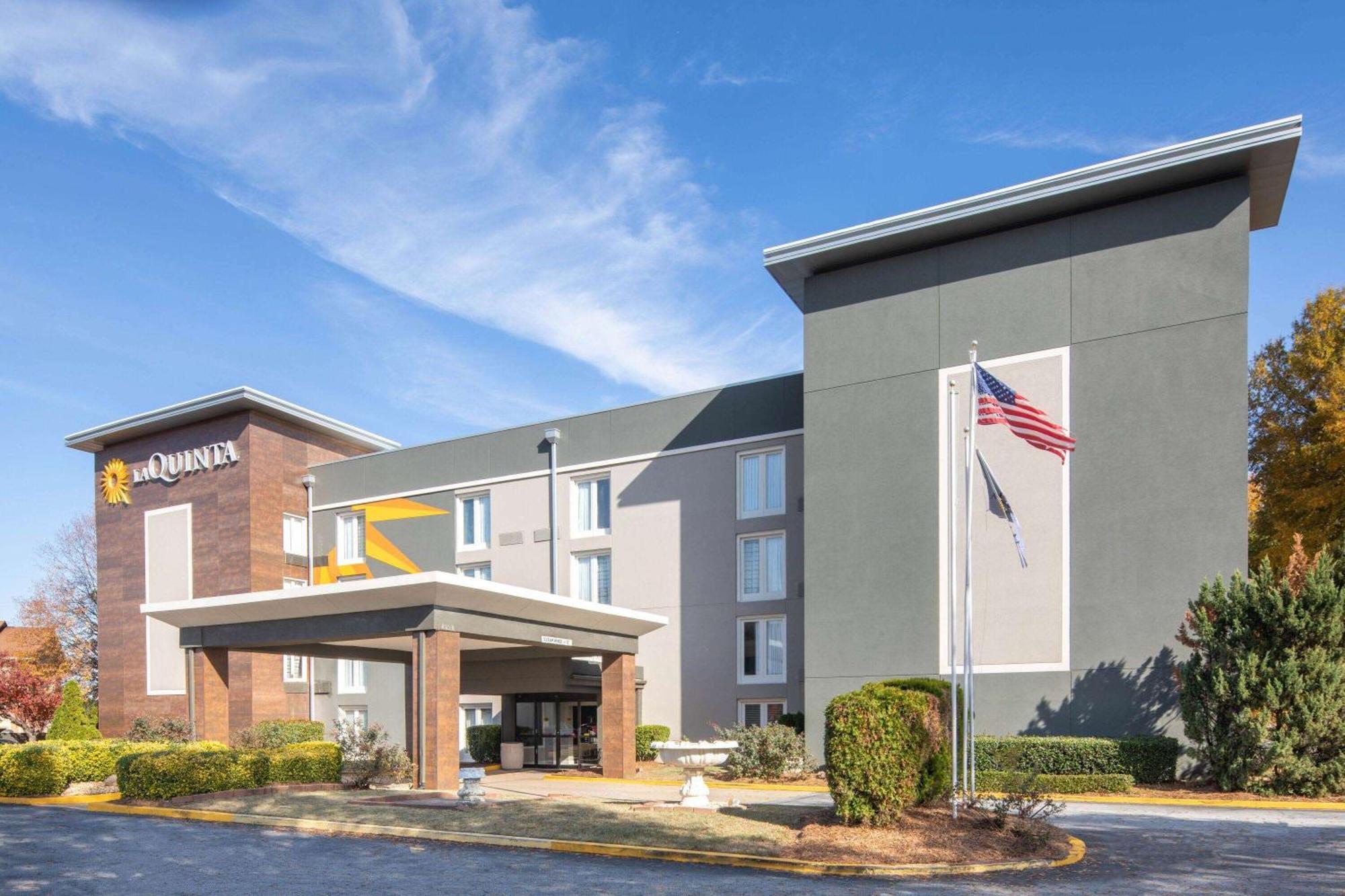 Hotel La Quinta By Wyndham Atlanta Airport South College Park Exterior foto