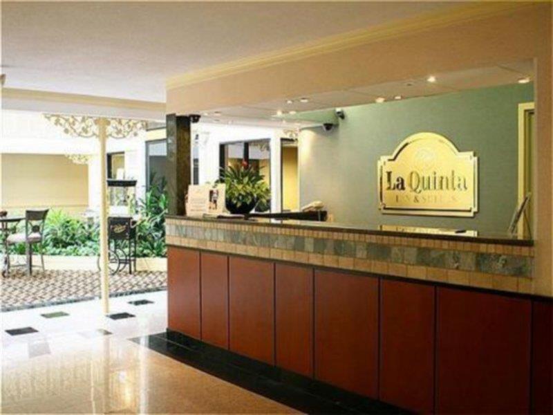Hotel La Quinta By Wyndham Atlanta Airport South College Park Exterior foto
