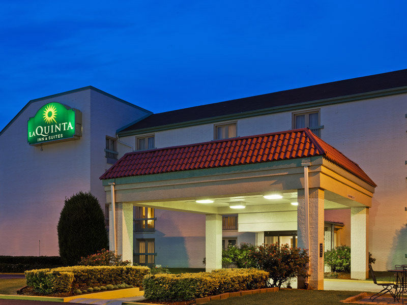Hotel La Quinta By Wyndham Atlanta Airport South College Park Exterior foto